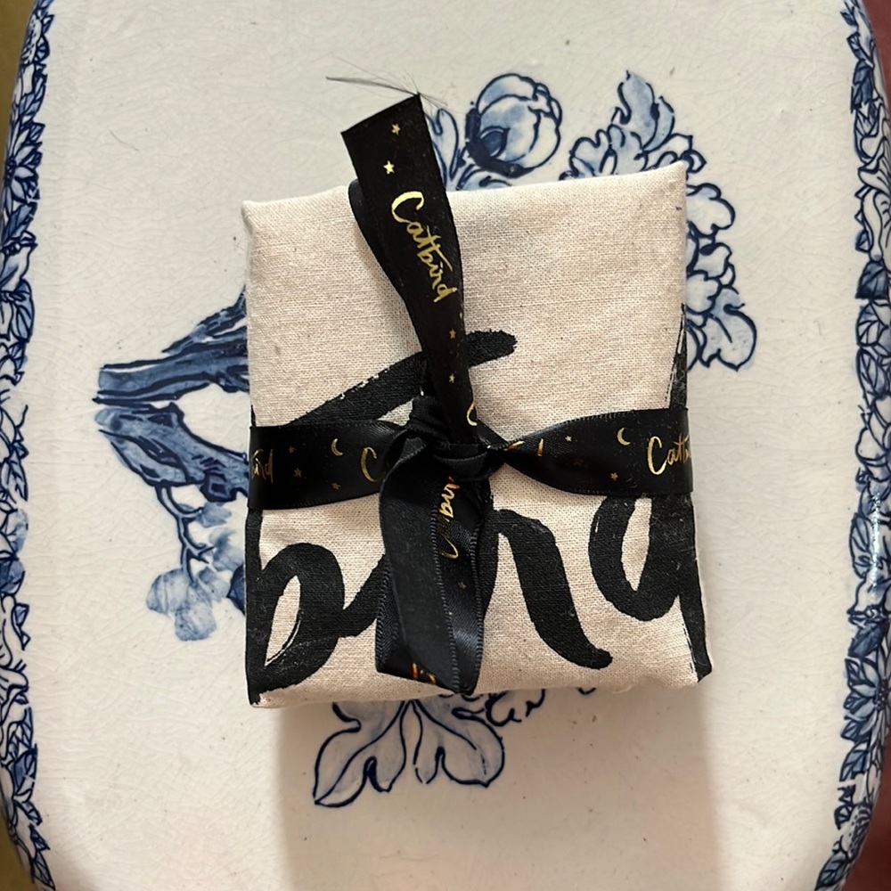 Mystery catbird tote bag NWOT